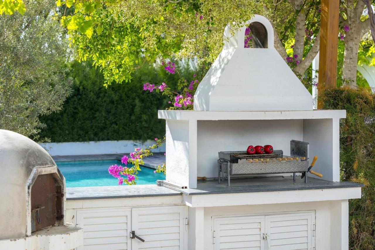 The Apple Tree Villa Протарас Екстериор снимка
